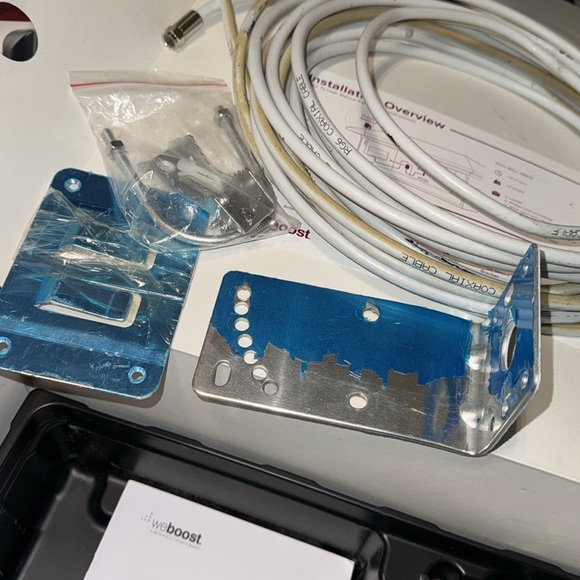 weBoost Home Cell Signal Booster Home 4G works w/ all carriers up to 1500 sq. ft - Picture 7 of 12